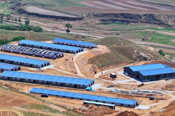 0377779193永利官网援建的新坊村生态羊示范养殖基地 - 副本